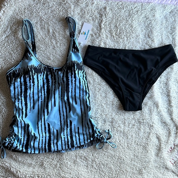 NWT Tankini - Picture 3 of 5
